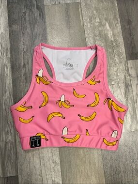 Chicknlegs sports bra